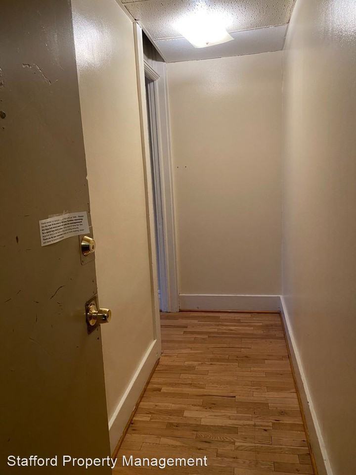 890 South Clinton Ave - Photo 2 of 8