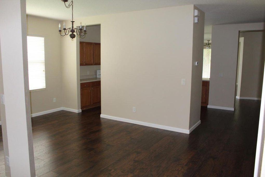 592 Cressa Cir - Photo 3 of 15