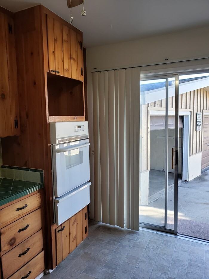 3704 Jill Ln - Photo 2 of 11