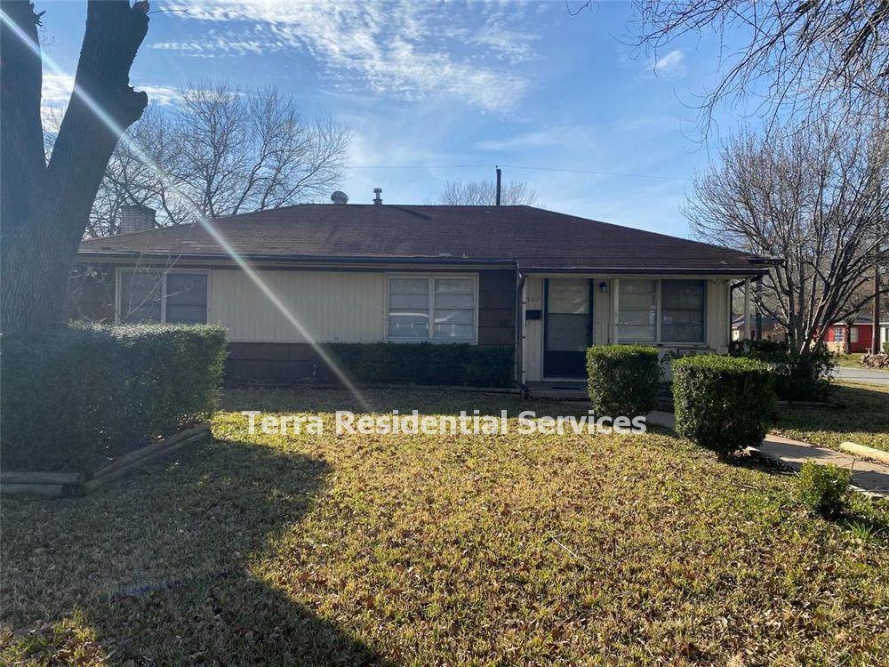 1507 Pugh Dr - Photo 2 of 8