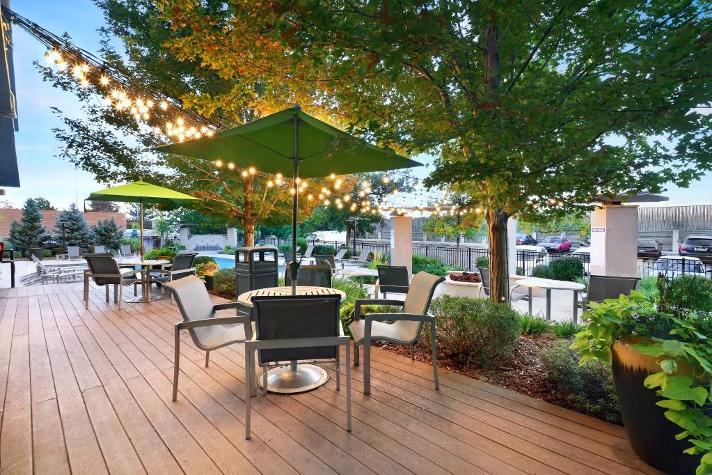 Axis at Nine Mile Station Apartments 3257 S Parker Rd, Denver, CO