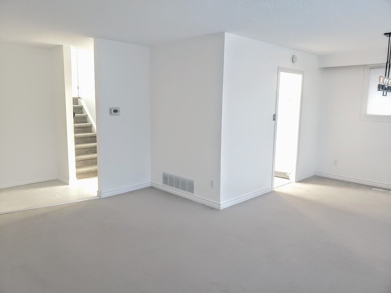 9 Foord Road - Photo 5 of 14