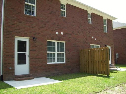 210 Durango Pl - Photo 2 of 11