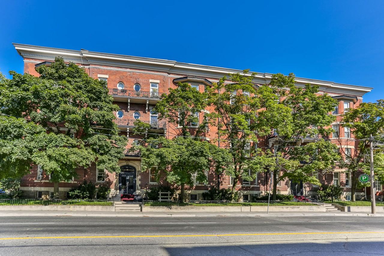 Spadina Gardens Apartments for Rent Spadina Ave & Bloor St W 16