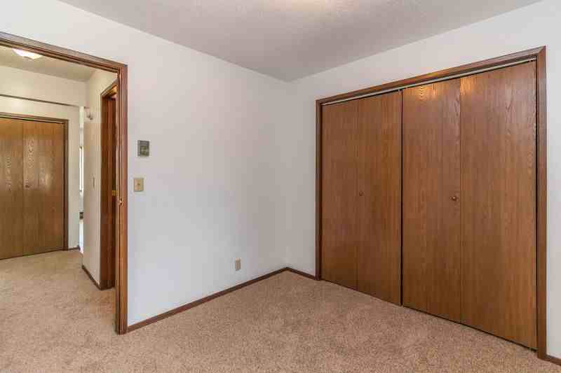 Harvey Dakota Manor Apartments 910 5th St E, Harvey, ND 58341 Zumper