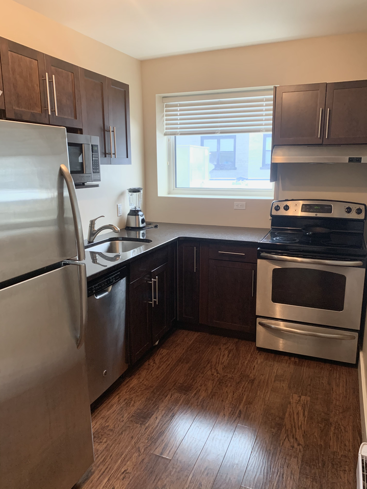 716 Corydon Avenue - Photo 2 of 4