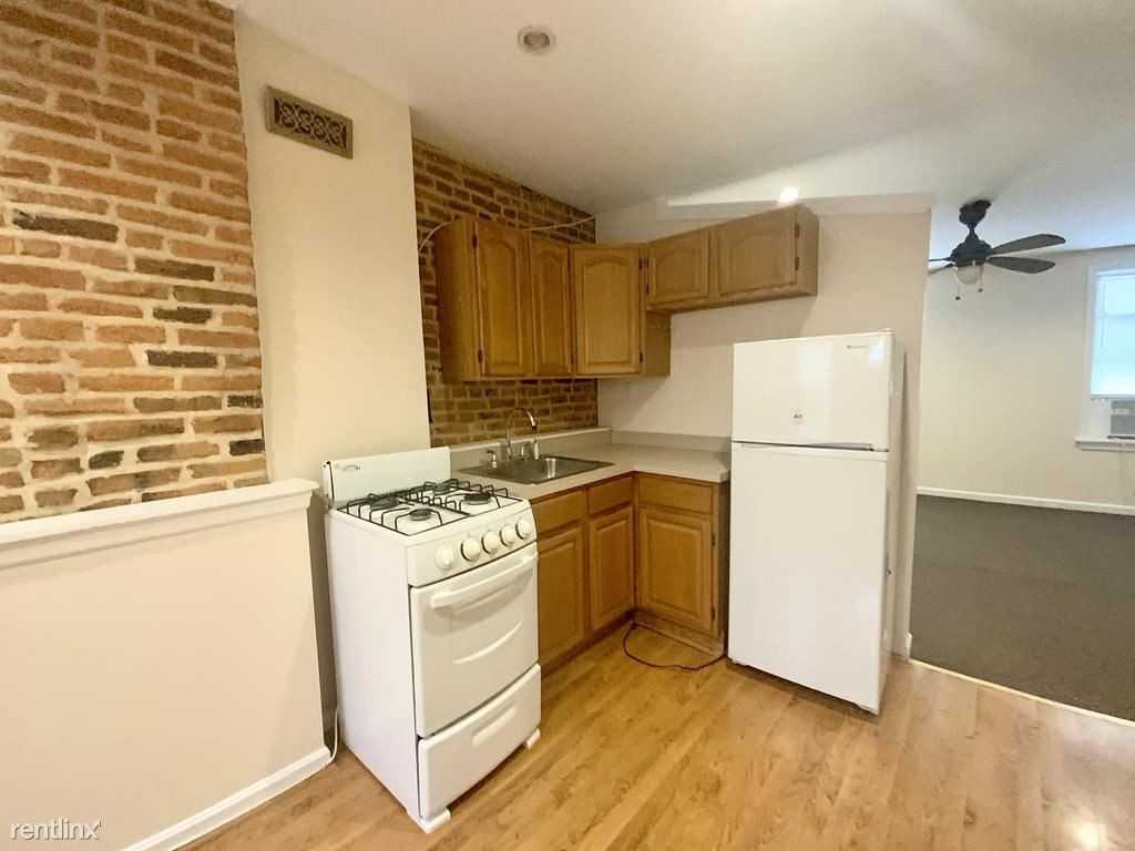 15 E West St #2 - Photo 3 of 20