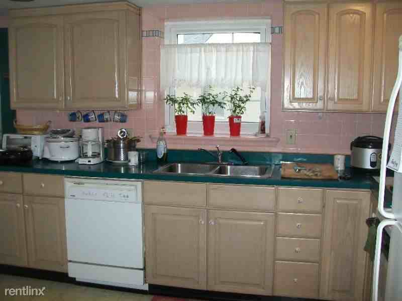 6976 Rosemary Ln - Photo 3 of 9