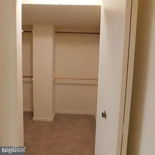 7716 7716 Hanover Pkwy T4 - Photo 2 of 13