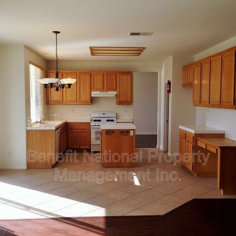35964 Camelot Cir - Photo 2 of 20