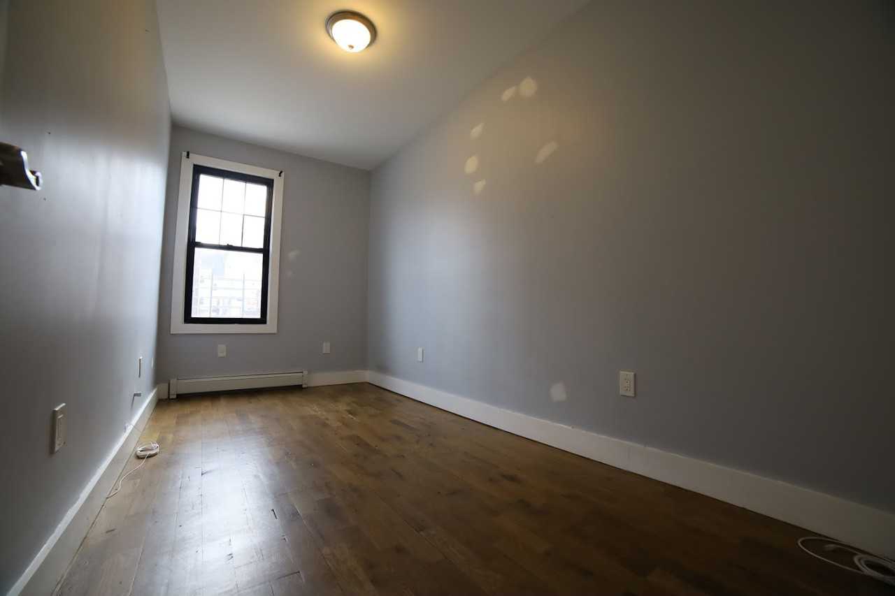 185 Garfield Avenue #1G - Photo 3 of 6