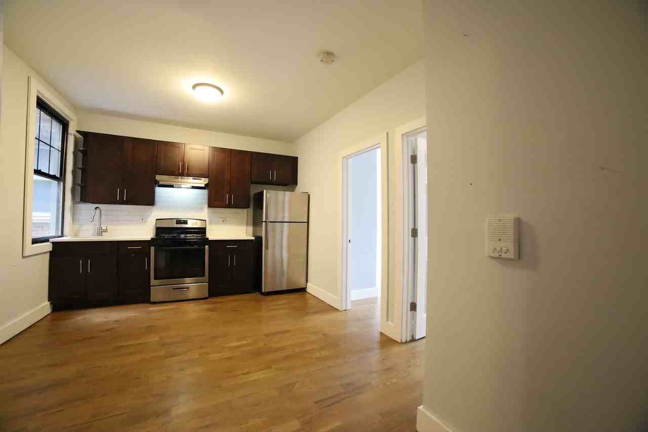 185 Garfield Avenue #1G - Photo 2 of 6