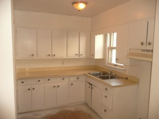 1819 Luther St - Photo 2 of 6