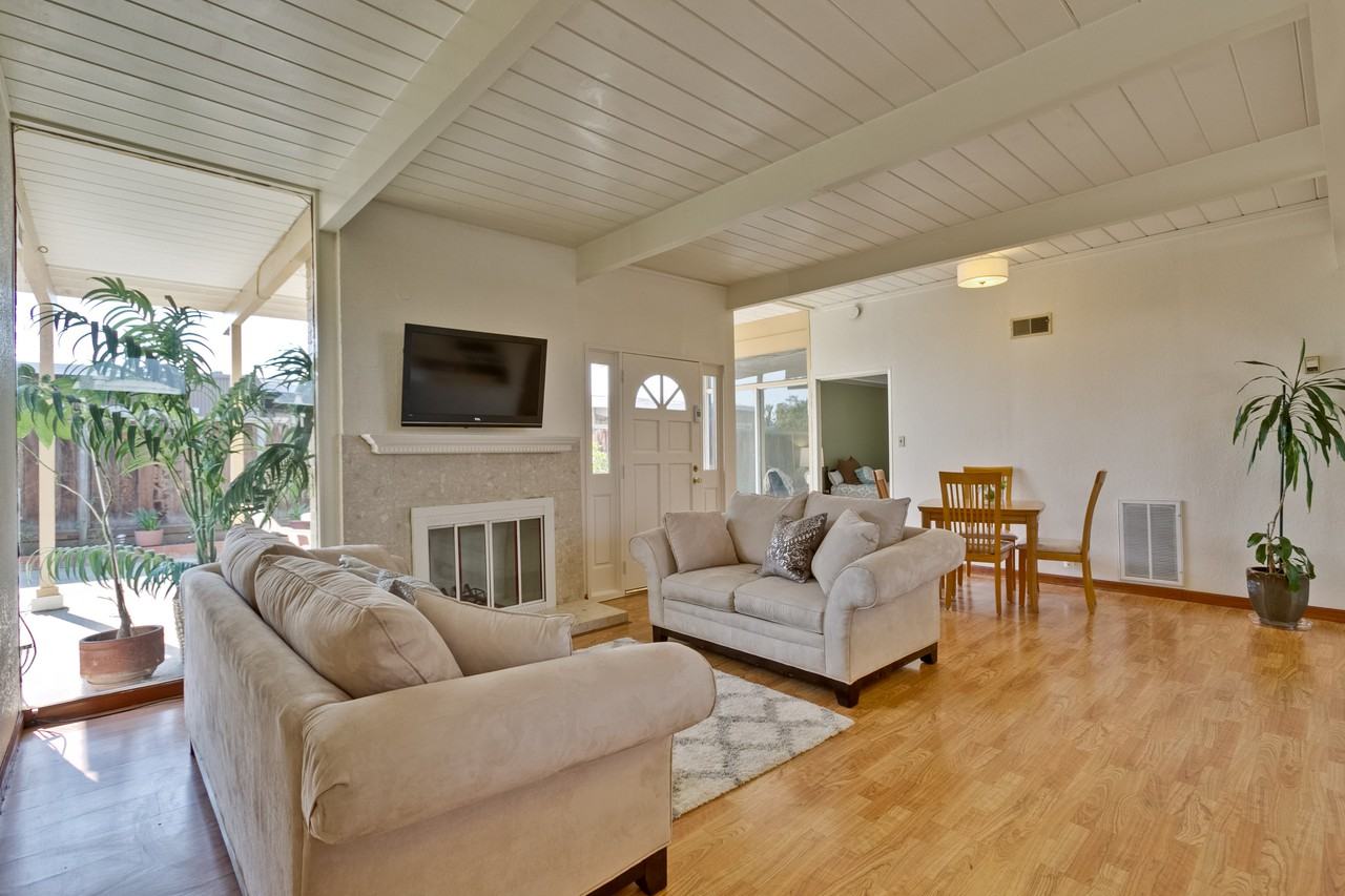 664 Vanessa Drive - Photo 3 of 13
