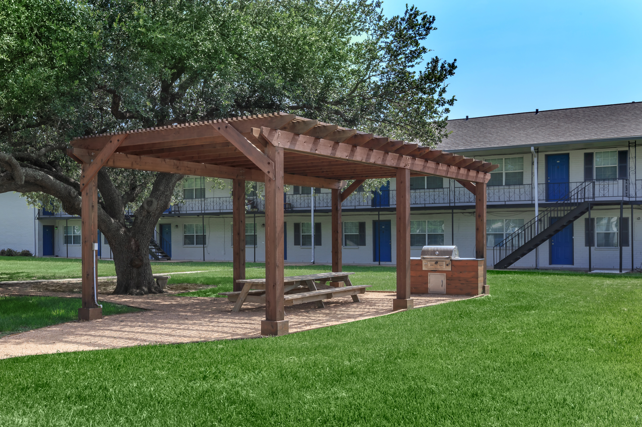 Villas At The Palms - Photo 3 of 39