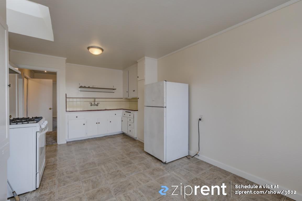 1911 Jennings St - Photo 3 of 17
