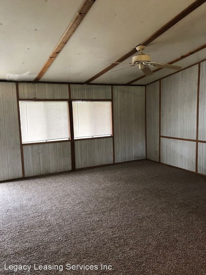 4105 Spiker Ln - Photo 2 of 10