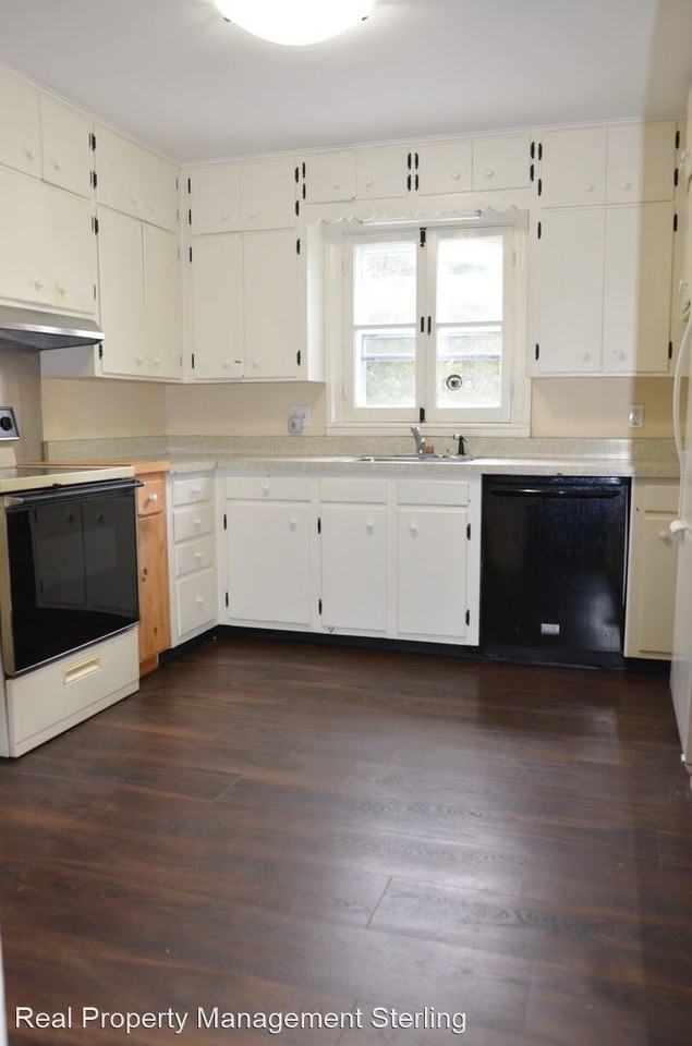 69 Bilodeau Ct - Photo 2 of 15