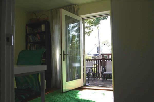 157 Medland Street - Photo 2 of 31