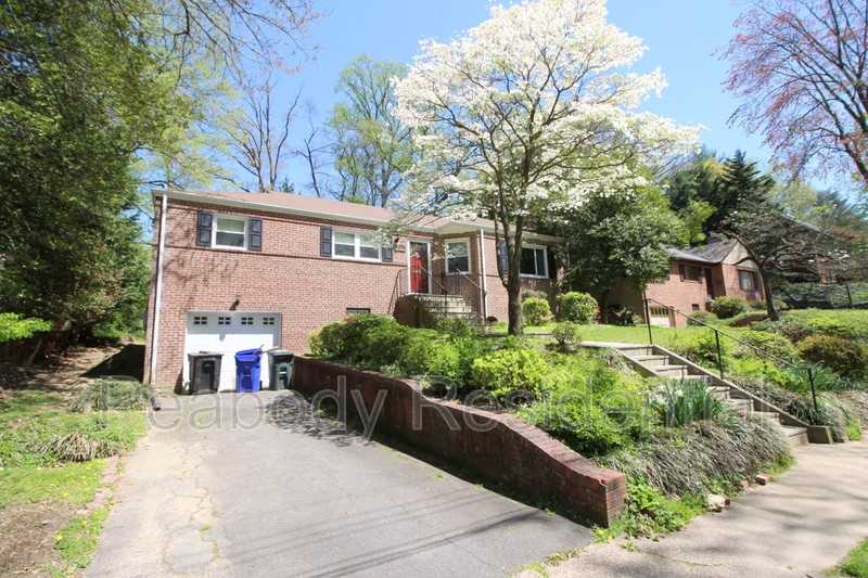 2437 N Taylor St - Photo 2 of 30