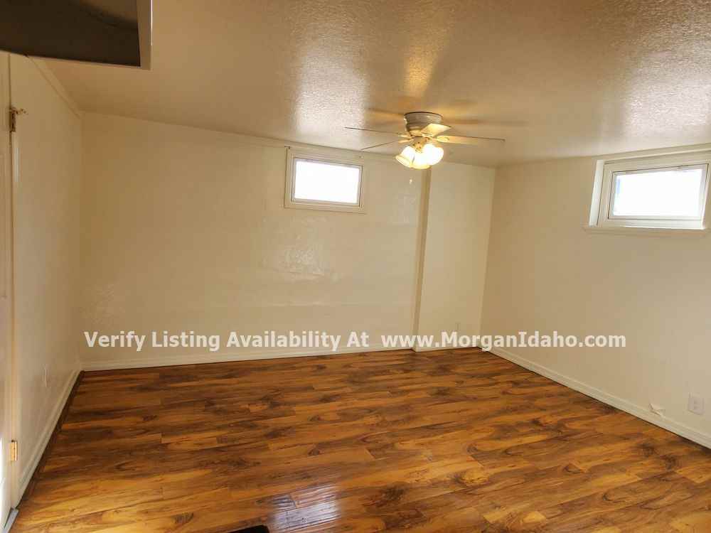 405 3rd Ave S - Photo 2 of 6