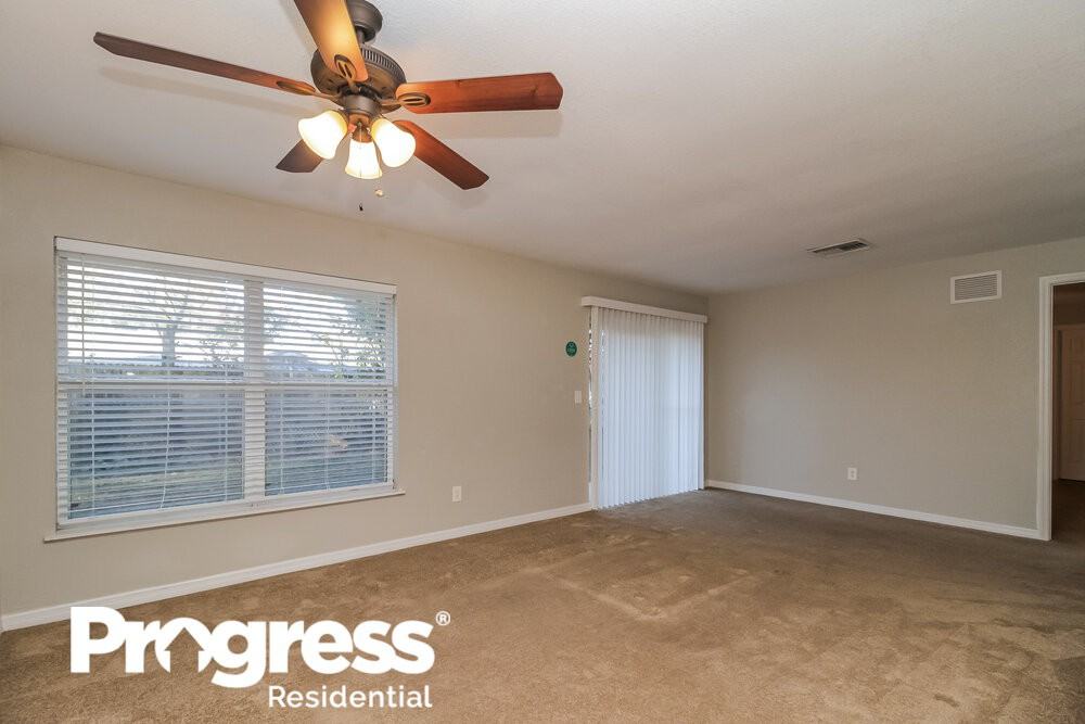 203 Birch Ter - Photo 3 of 16