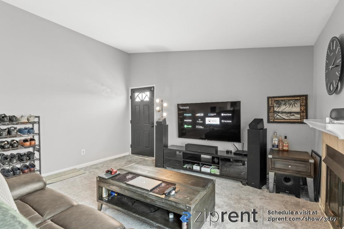 103 Glenwood - Photo 3 of 20