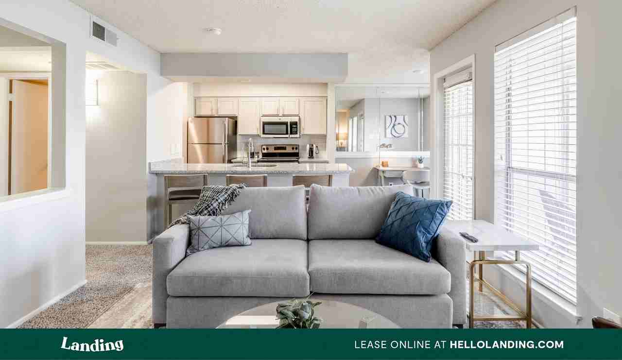 16100 Henderson Pass - Photo 2 of 14