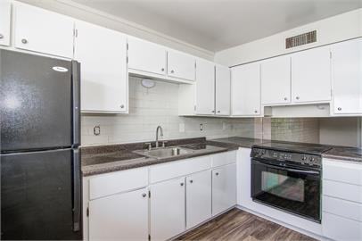 819 North Revere - 03 #03 - Photo 2 of 28