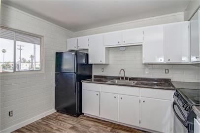 819 North Revere - 03 #03 - Photo 4 of 28