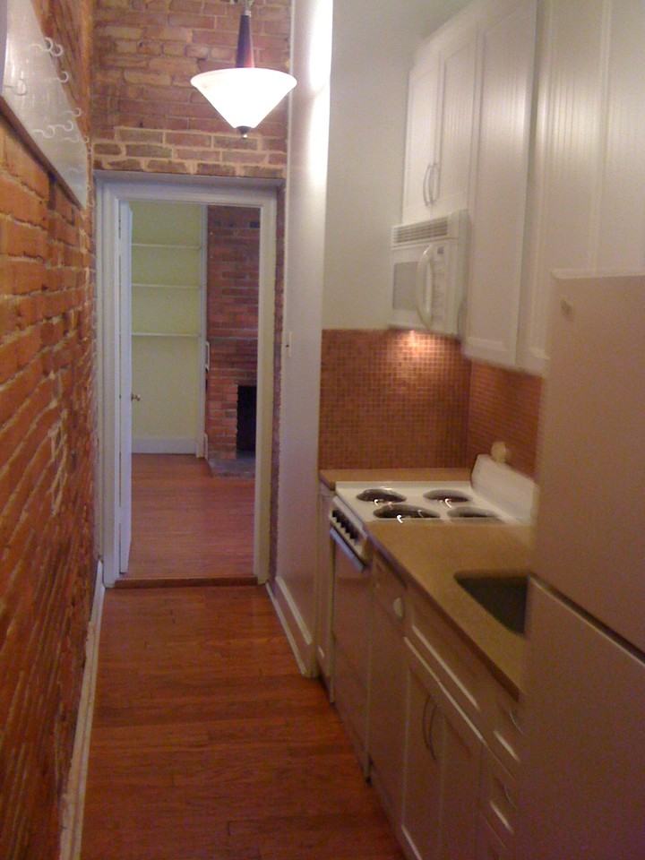 1508 13th St Nw #1 - Photo 4 of 17