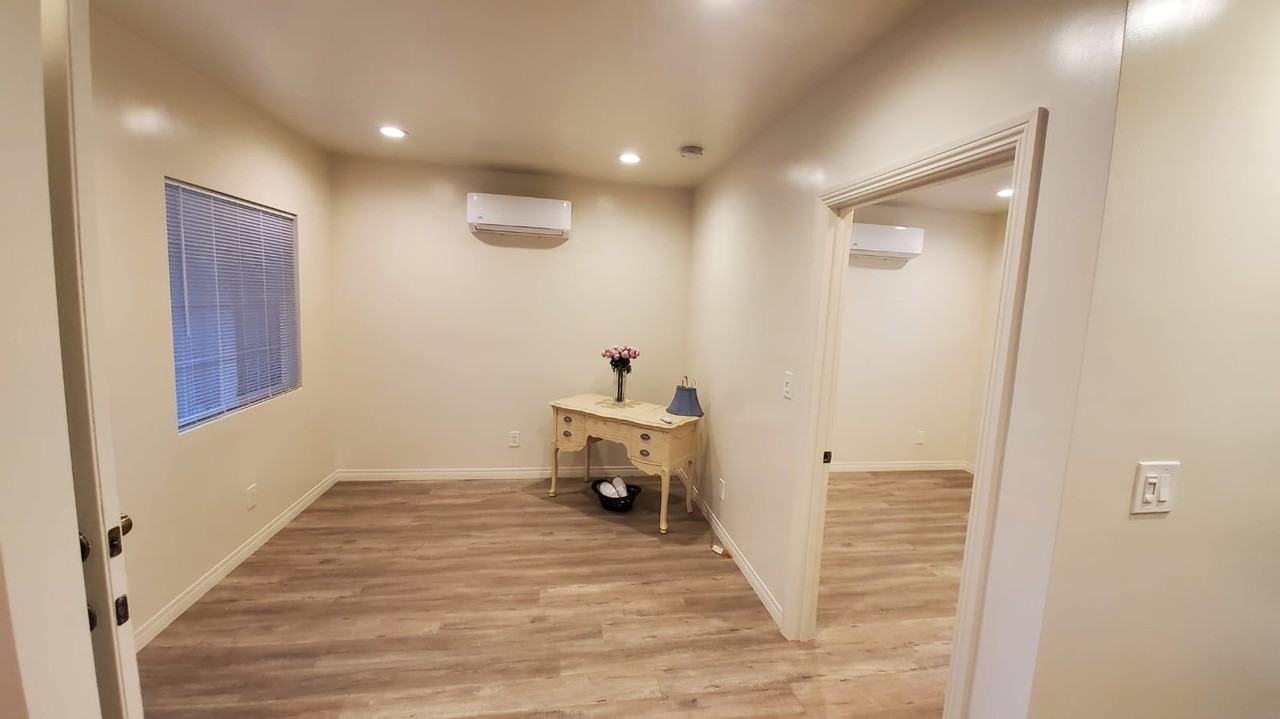 17307 Burbank Boulevard #1 - Photo 5 of 17