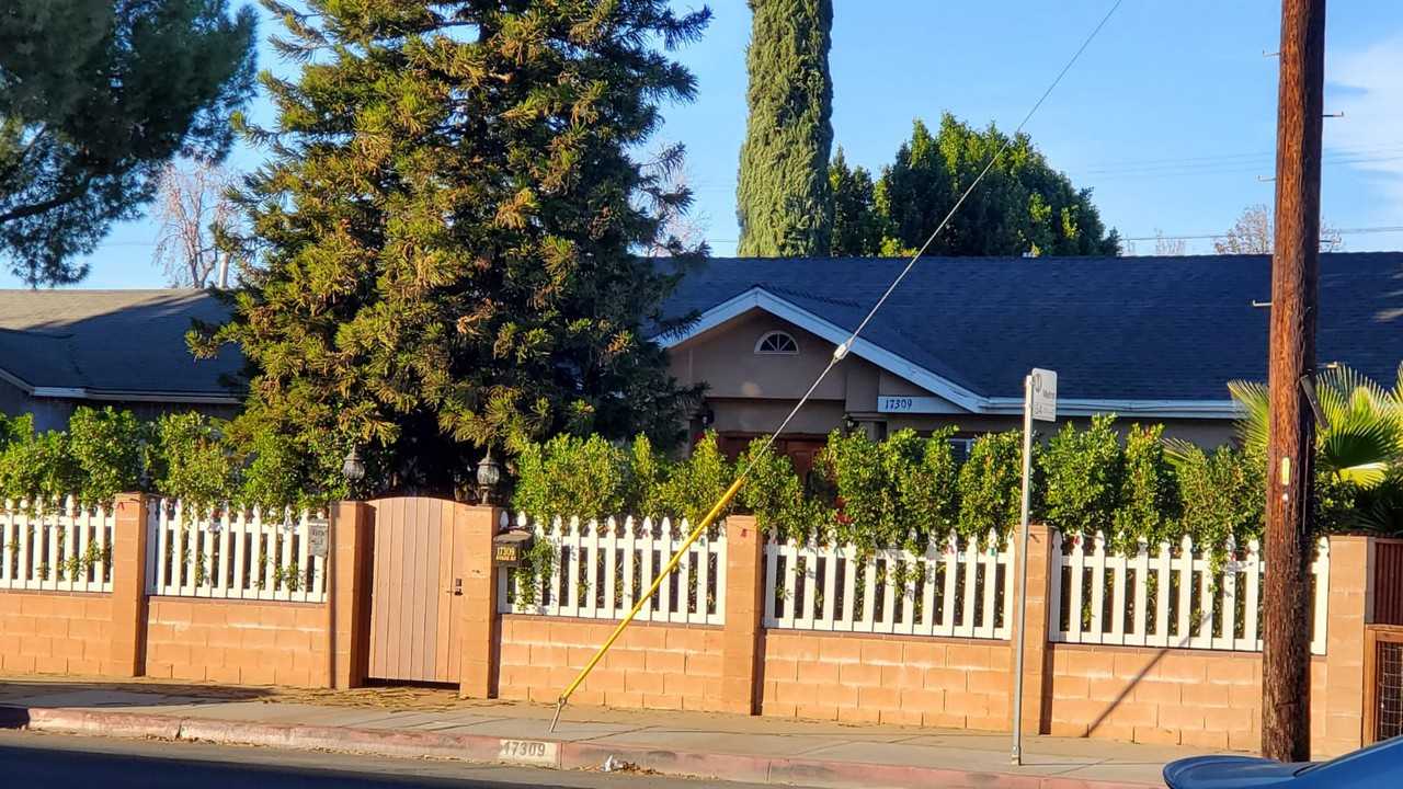 17307 Burbank Boulevard #1 - Photo 6 of 17