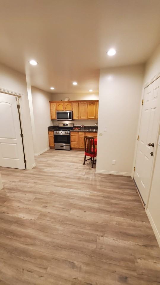 17307 Burbank Boulevard #1 - Photo 7 of 17