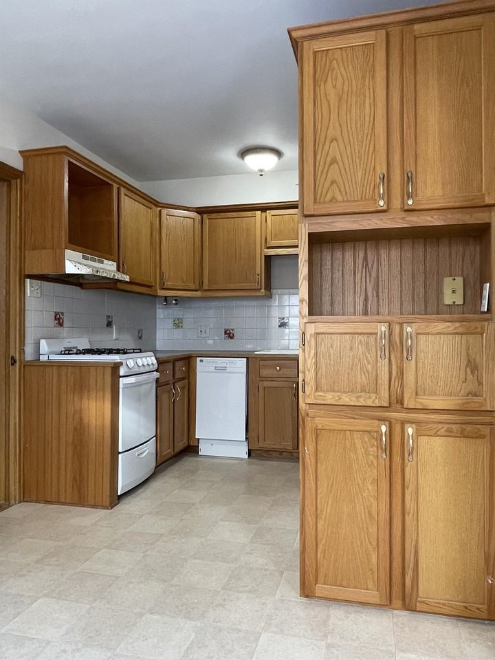 5705 Lyndale Ave S #1 - Photo 6 of 13