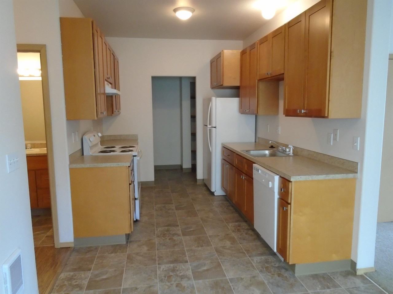 965 Church St #965 - Photo 4 of 15