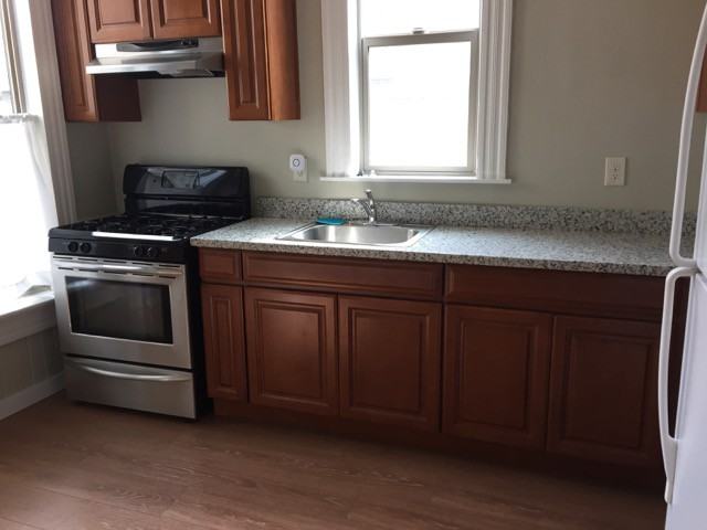 25 SE 26th - 1 #1 - Photo 5 of 18