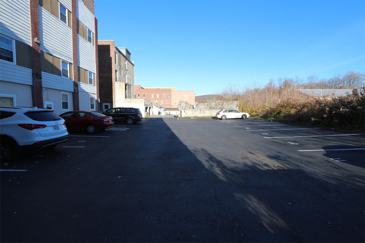 6 Market St #A2 - Photo 4 of 8