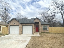 featured image of 1821 Wellington St #1