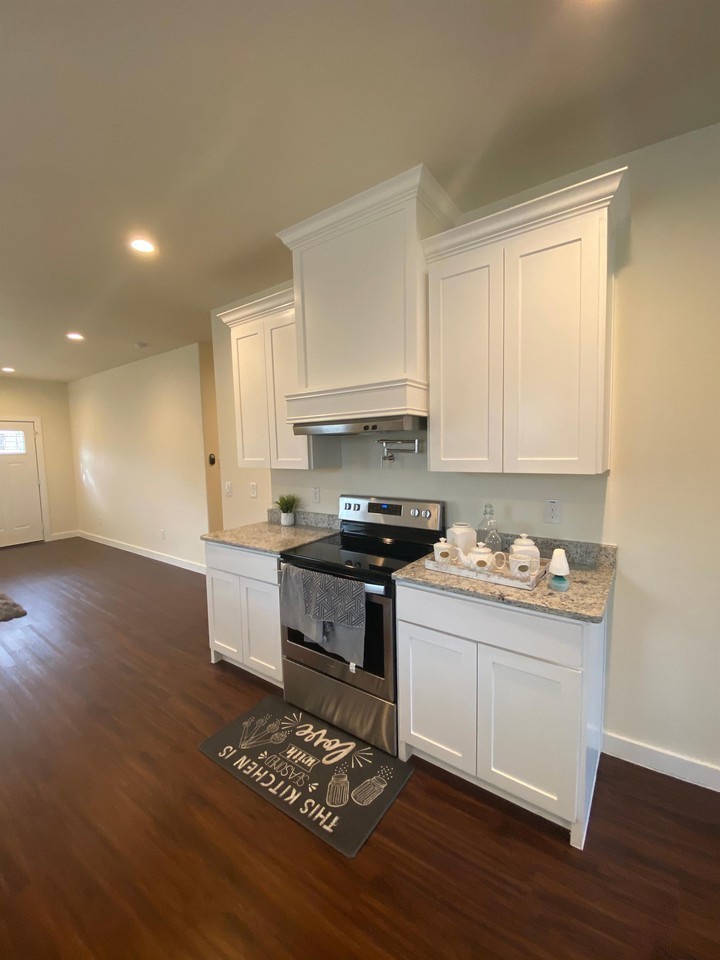 1821 Wellington St #1 - Photo 7 of 21