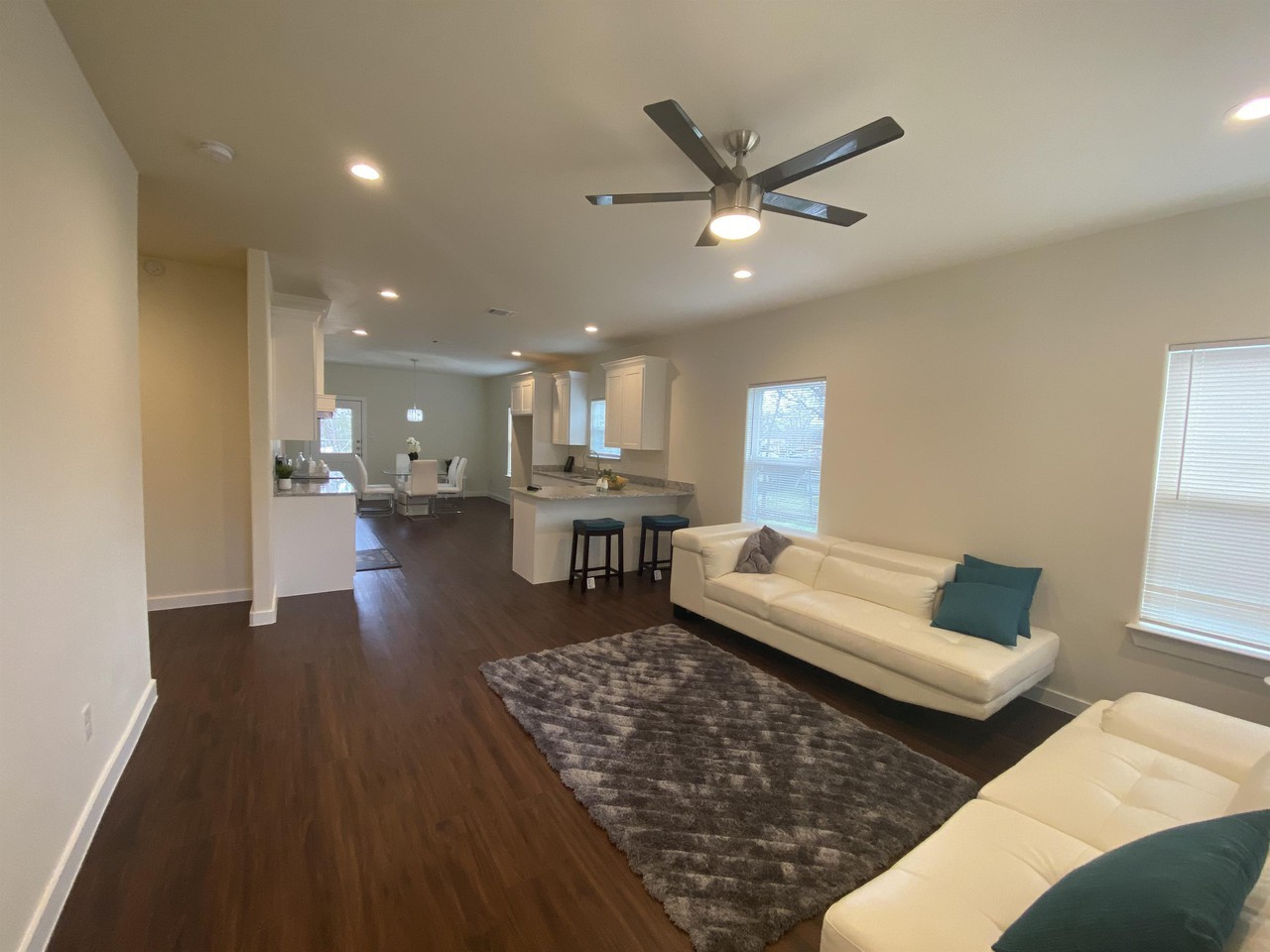 1821 Wellington St #1 - Photo 3 of 21