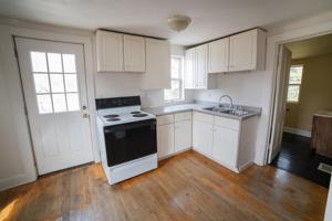 featured image of 127 Woodlawn Ave Apt C #C