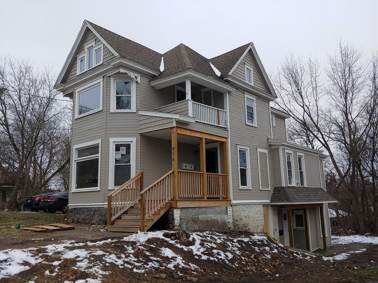 810 Bellevue Ave #2 - Photo 2 of 20