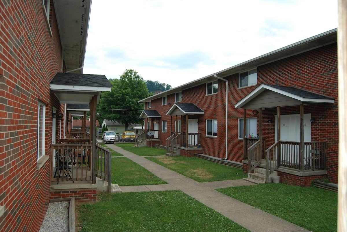 60 Rosslyn Street #5 - Photo 2 of 11