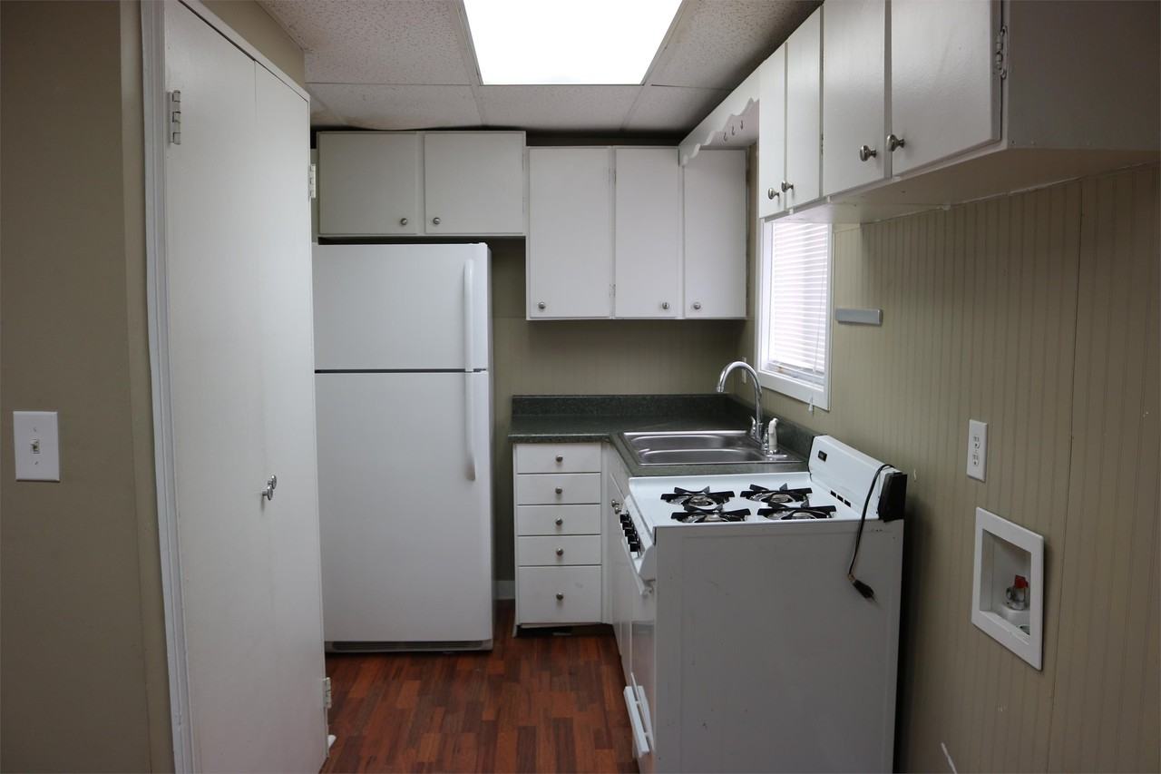 60 Rosslyn Street #5 - Photo 5 of 11