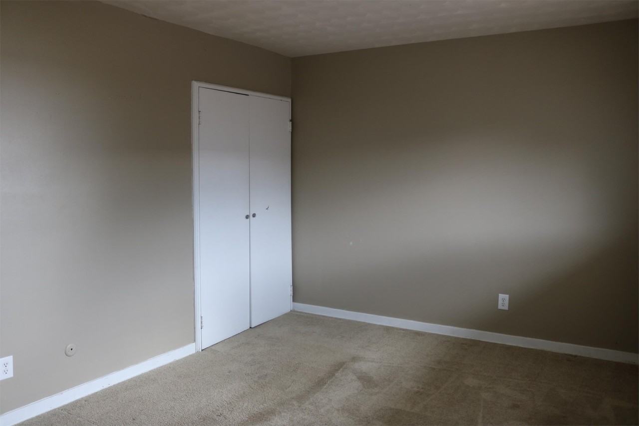 60 Rosslyn Street #5 - Photo 7 of 11