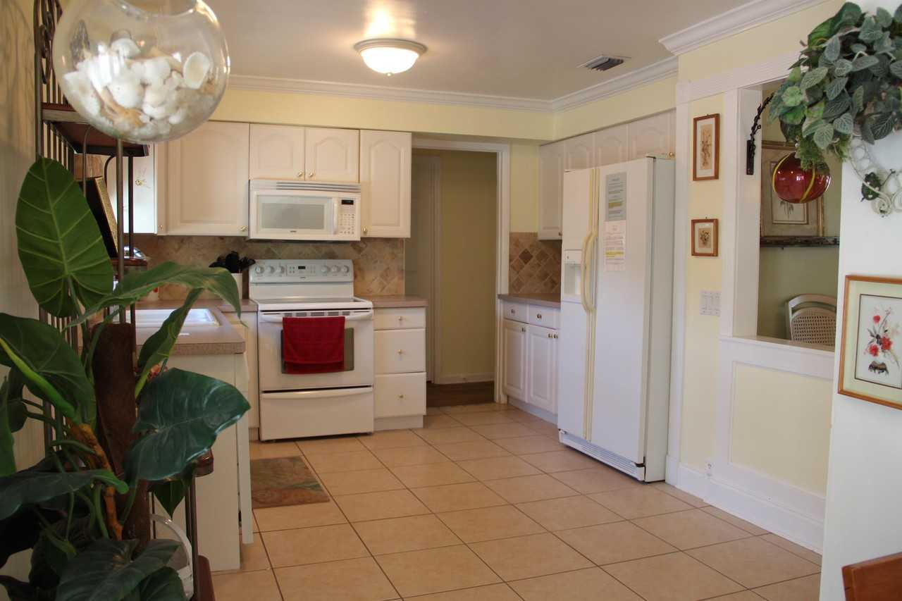 556 96th Avenue North #1 - Photo 5 of 31