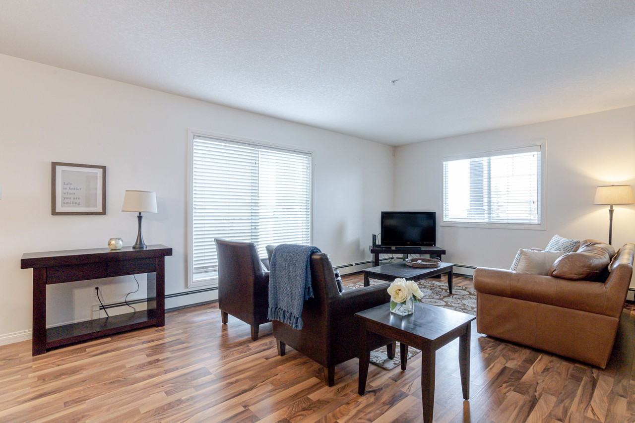 202 St Nw 1204 156 Street Northwest, Edmonton, AB T6M None, CAN 1