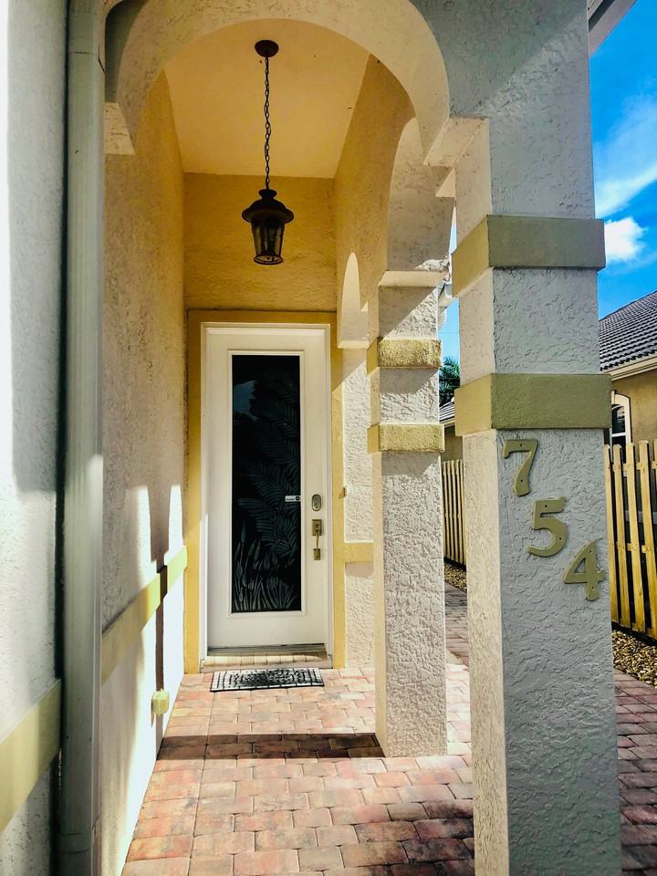 754 107th Avenue North #1 - Photo 4 of 46