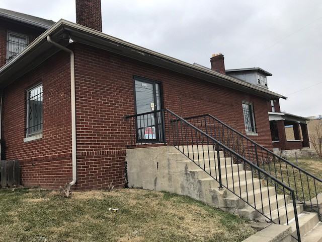 810 Kimball Pl #C - Photo 2 of 11